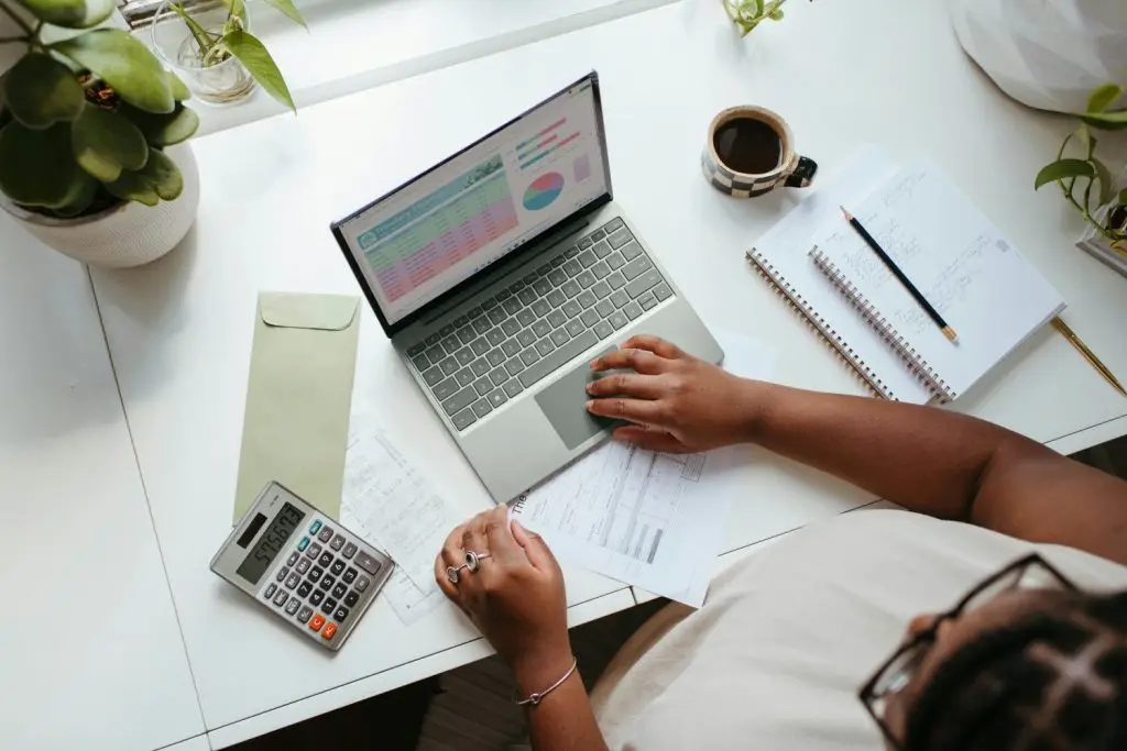 Alkam Mulila LLP Accountant Doing Research
